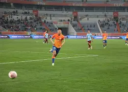 附加赛巅峰对决!瓯越火狐队读秒绝平粤西青龙队,UFC赛场再起波澜;争冠格局再洗牌的简单介绍-九游体育下载