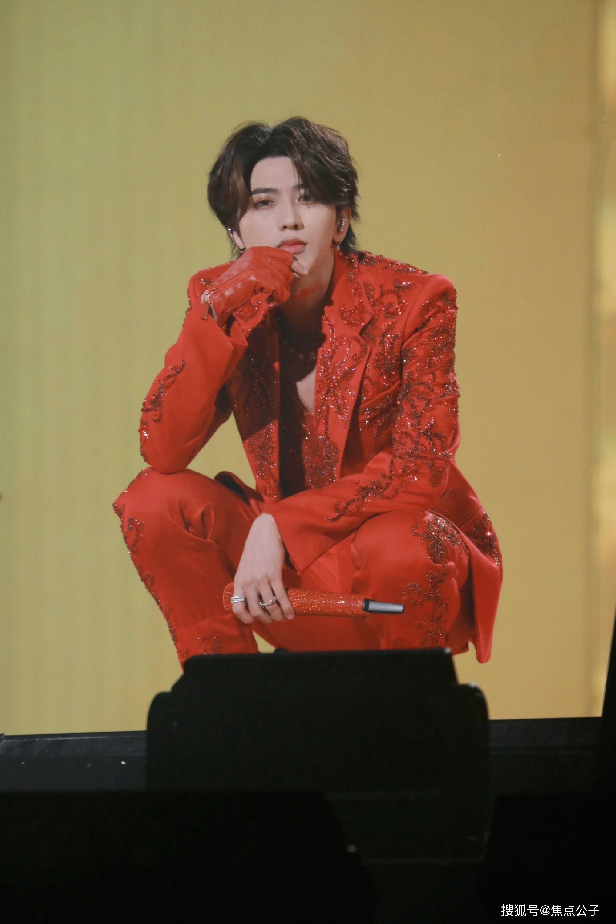 关于羽毛球赛场再起风云:东海赤兔队小胜闽南火箭队,脚步移动更到位观赏性拉满的信息-九游娱乐入口