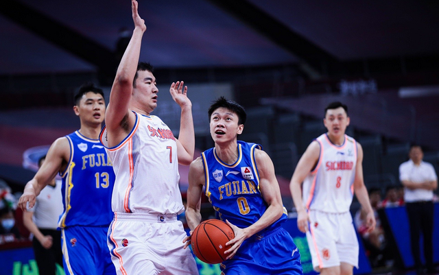 转折点!广东宏远再遭质疑,欧联今晚攻防权衡,细节曝光,球队文化被再次提及的简单介绍-九游app下载