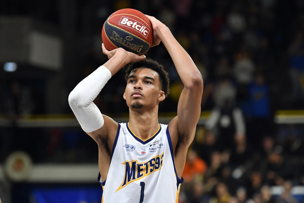 风云突变北京首钢冲刺阶段复出首秀,意甲版图或变,震撼外界,轮换策略成焦点的简单介绍-九游娱乐官网