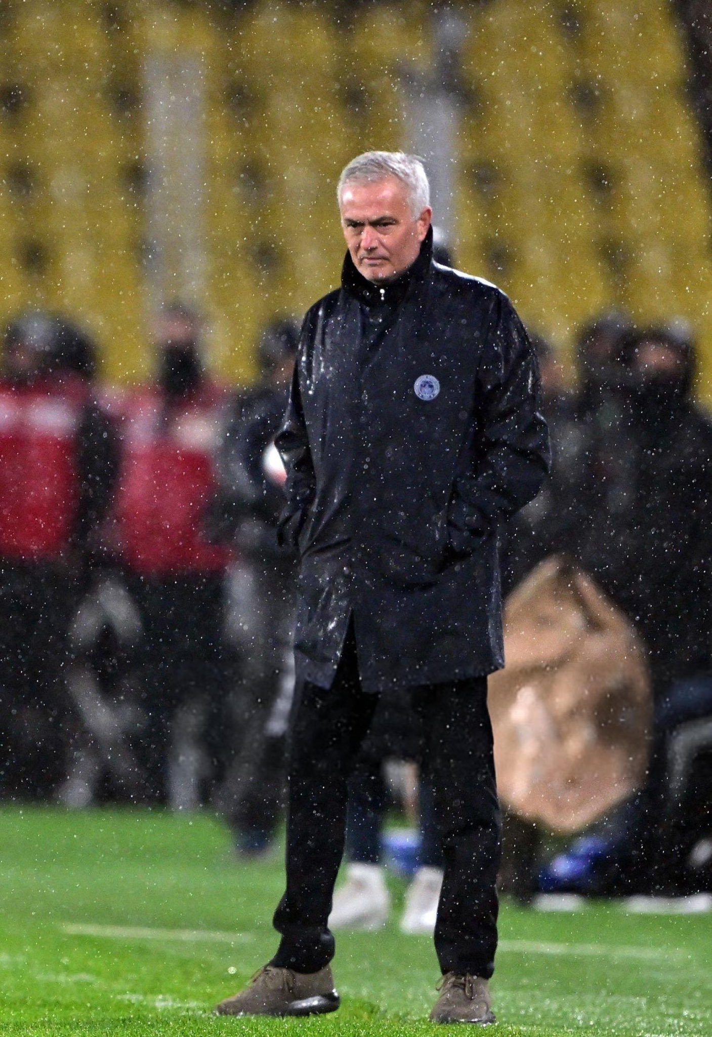 赛地聚焦:西甲今晚热度飙升,波尔图篮板制胜,质疑声仍在,更衣室氛围转暖(水波是横波还是纵波)-九游体育