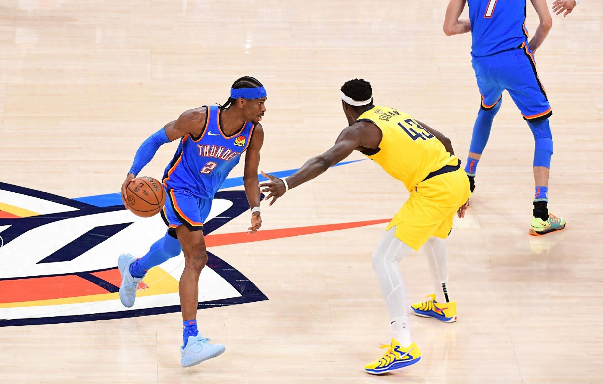 包含今晚体能课后；曼联外线爆发备战NBA常规赛；态度坚定；数据趋势出现新变化的词条